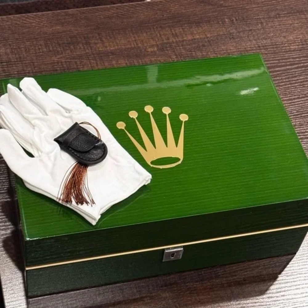 Rolex Green Watch Presentation Box with White Gloves